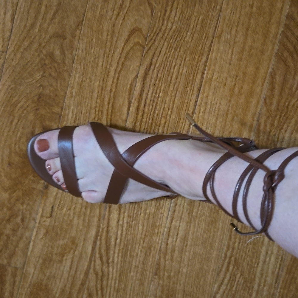 Lace Up Gladiator Style Leather Sandals
